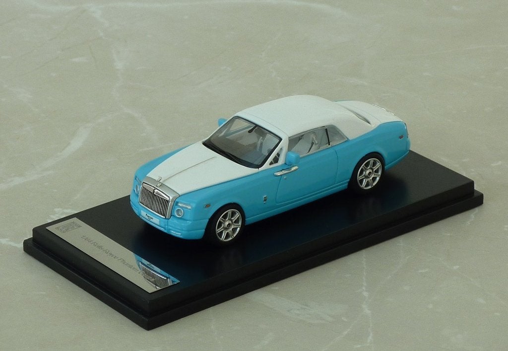 schaal 1-64 2008 Rolls Royce Phantom Coupé (2-tone turquoise, Hobby en Vrije tijd, Modelauto's | Overige schalen, Nieuw, Auto
