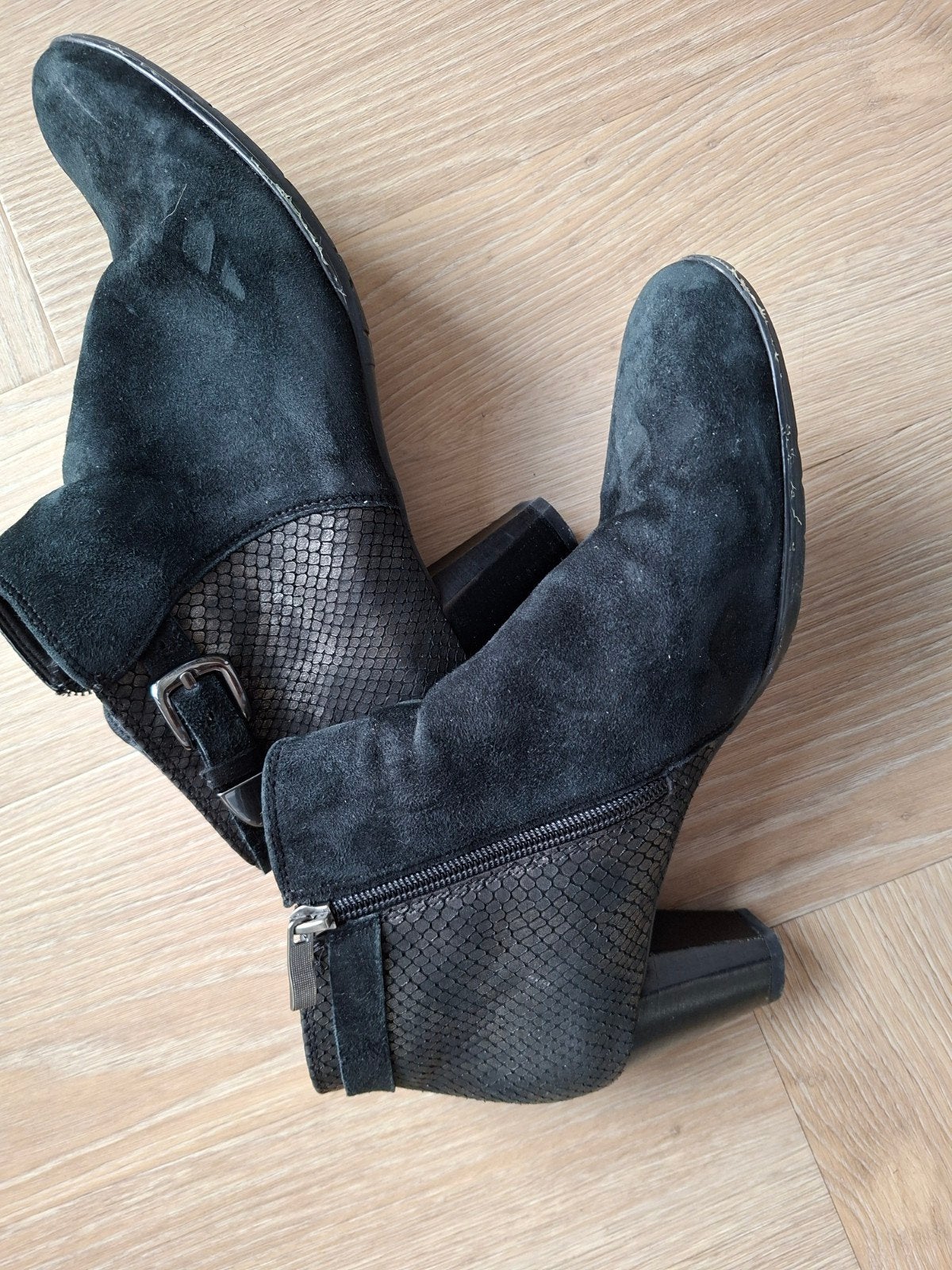 Zwarte leren enkellaarsjes merk ARA met luftpolster - M, Kleding | Dames, Schoenen, Ophalen of Verzenden, Zo goed als nieuw, Zwart