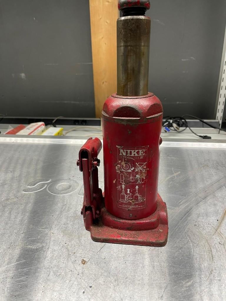Potkrik 12 ton merk: Nike, Auto diversen, Ophalen of Verzenden, Gebruikt, Hydraulisch, Potkrik
