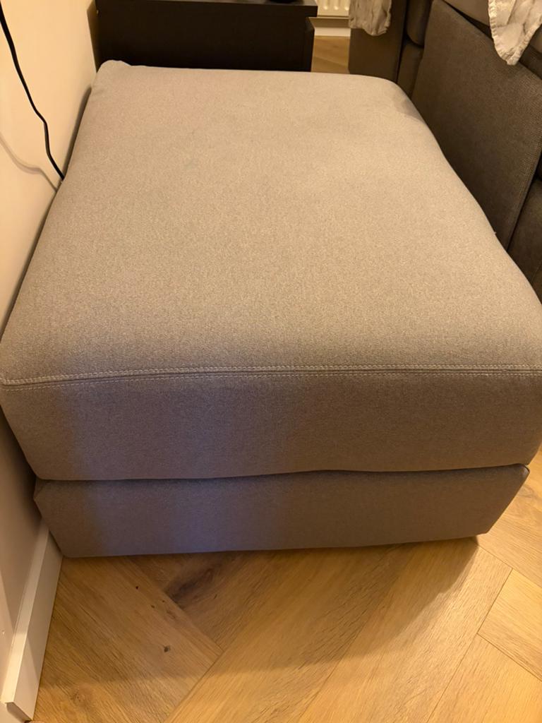 Ikea poef zgan, Huis en Inrichting, Banken | Voetenbanken en Poefen, Ophalen, Zo goed als nieuw, Rond, Minder dan 50 cm
