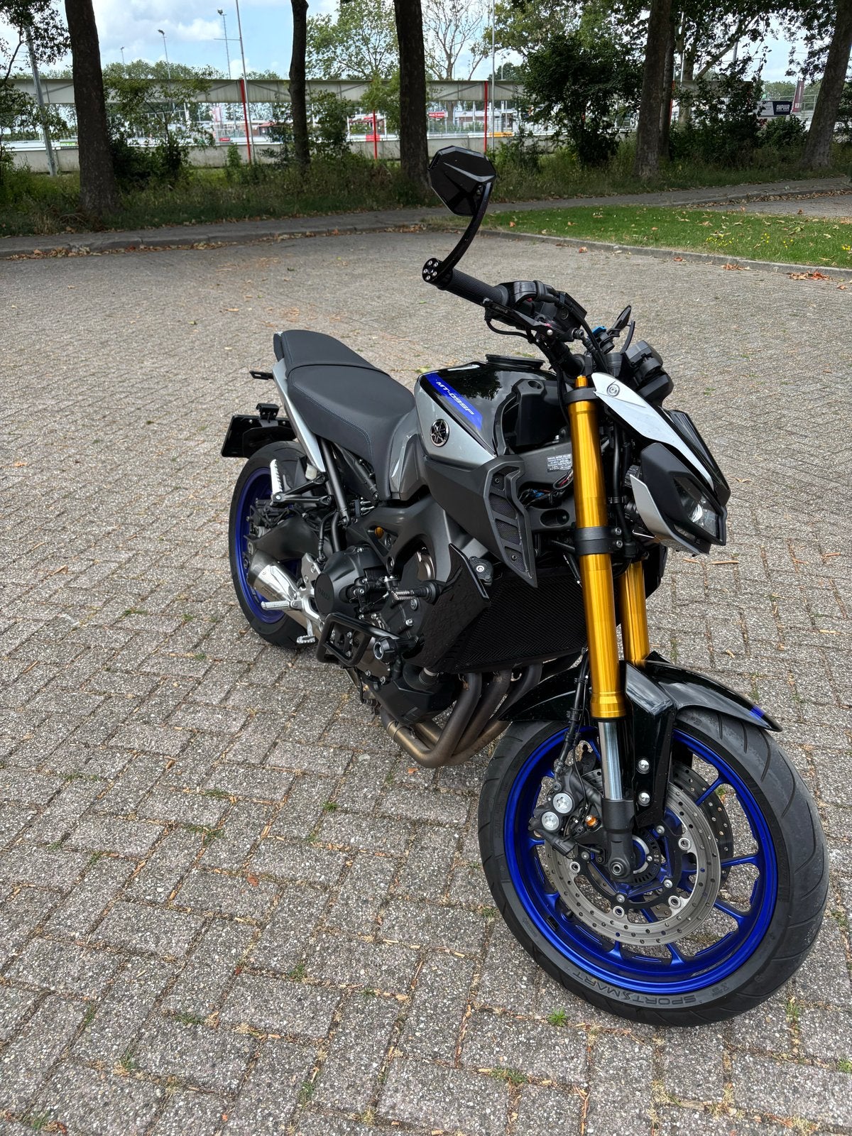 Yamaha MT-09 SP - Naked bike met sportuitlaat, Sportuitlaat, Motorrijbewijs A, Gebruikt, 3 cilinders