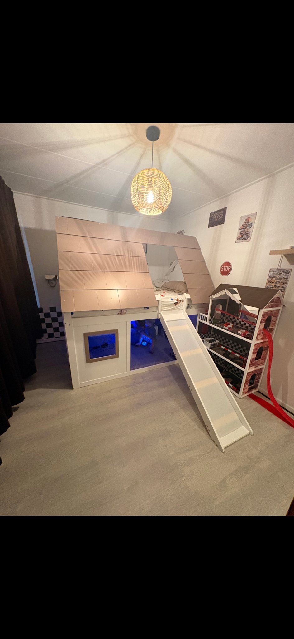 Hoogslaper met glijbaan en speelhuisje, Kinderen en Baby's, Ophalen, 85 tot 100 cm, 140 tot 160 cm, Zo goed als nieuw