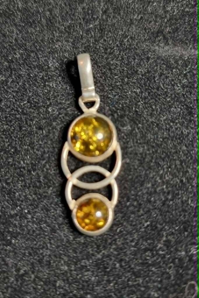 Hanger van natuurlijk Baltisch amber - sterling zilver 925., Overige voorstellingen, Nieuw, Ophalen of Verzenden, Met edelsteen