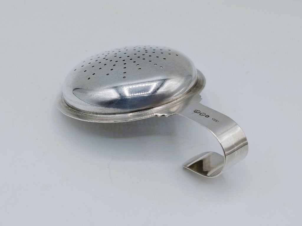 Zilveren theezeef, Fa. G.A.V. Geelen & Zn, Schoonhoven, 1942, Antiek en Kunst, Antiek | Goud en Zilver, Verzenden, Zilver