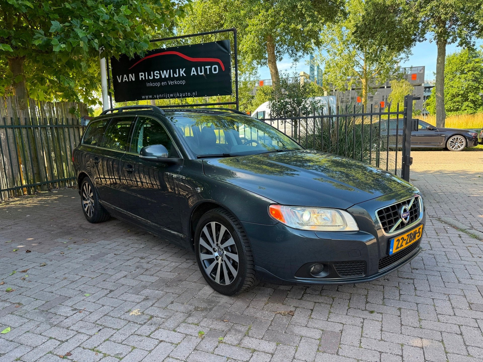 Volvo V70 2.0 D4 Limited Edition Xenon Leder Nav EX BPM, Auto's, Euro 5, Gebruikt, 1984 cc, 163 pk