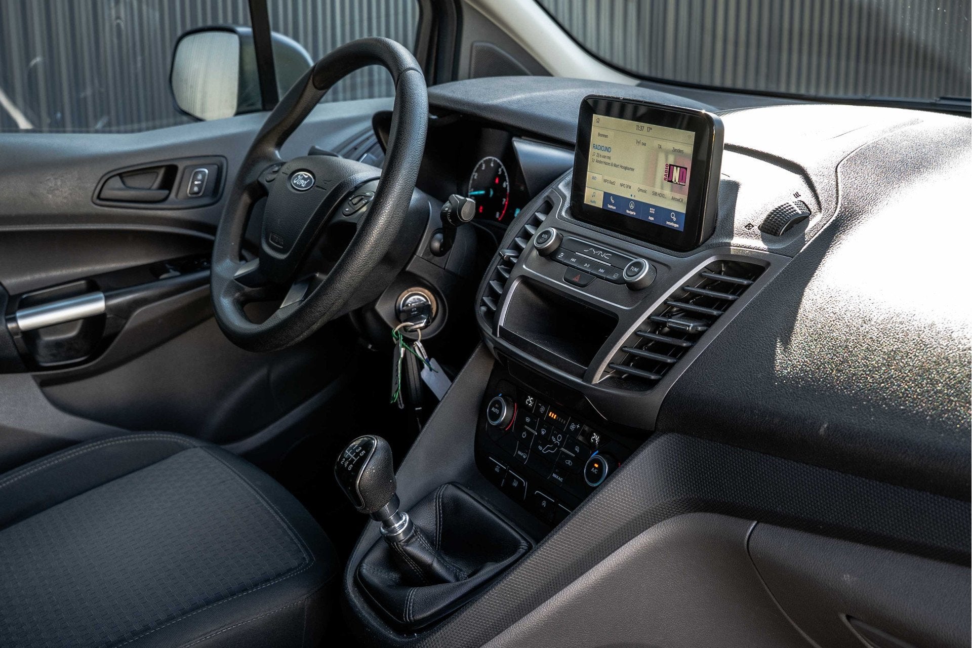 Ford Transit Connect 1.0 EcoBoost | Benzine | Climatronic |, Auto's, Voorwielaandrijving, Gebruikt, Zwart, Bedrijf