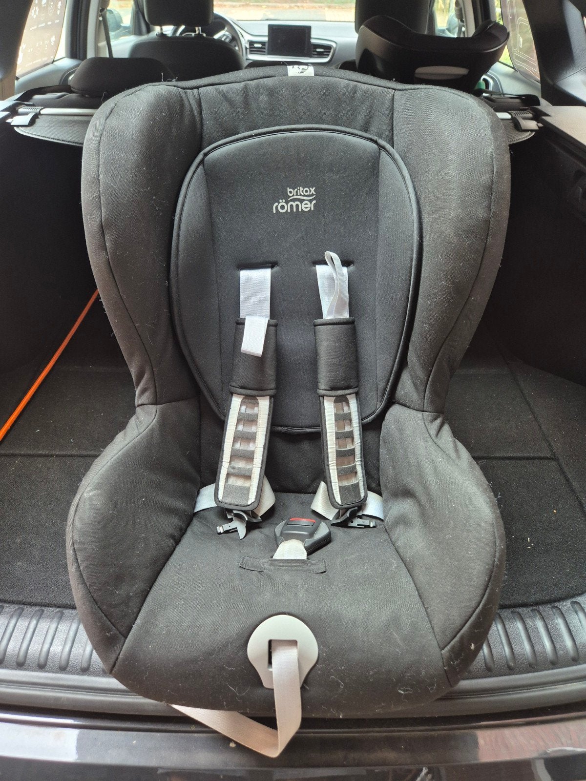 Britax Römer autostoel - Zwart, 9-18 kg, Romer, Autogordel of Isofix, Gebruikt, 9 t/m 18 kg
