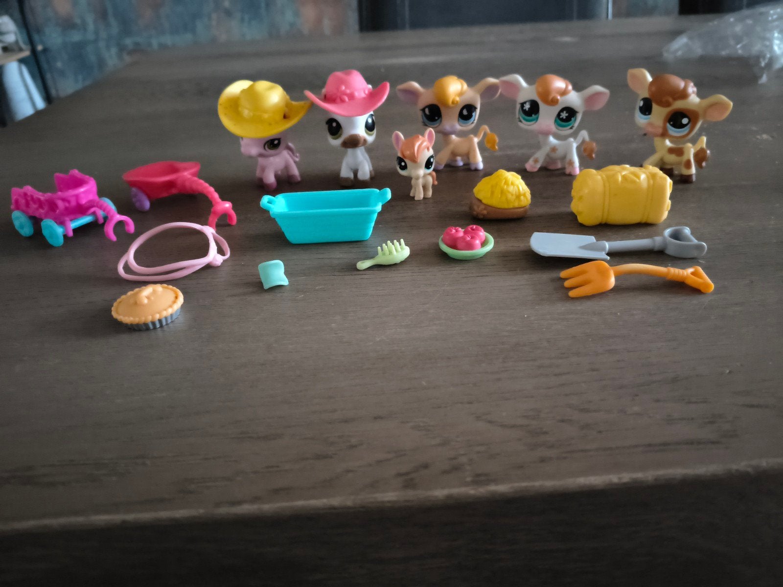 Littlest Pet Shop Pony's en Accessoires +3 koeien, Ophalen of Verzenden, Gebruikt, Jongen of Meisje