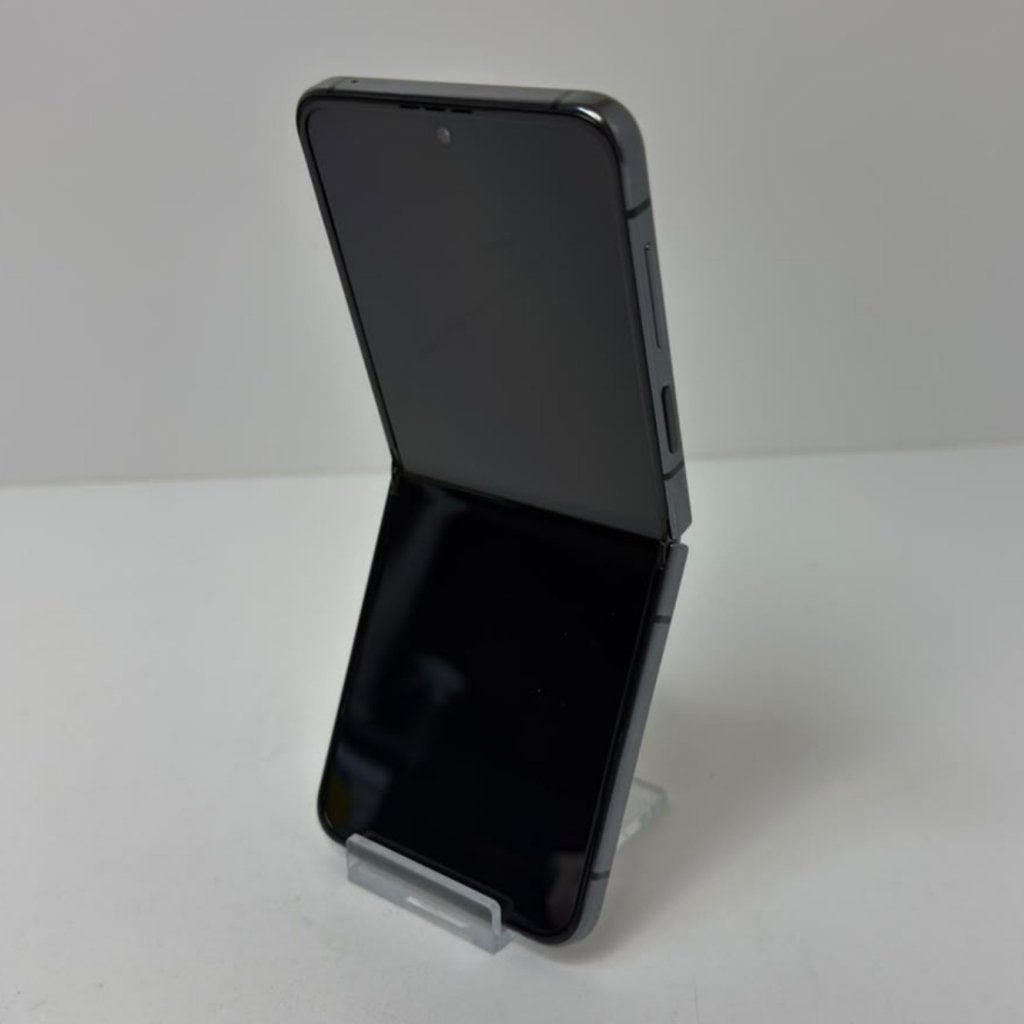 Foto 3 van Samsung Galaxy Z Flip 5 256GB Zwart | Nette staat