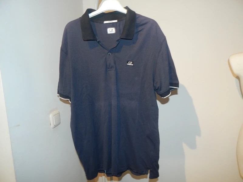 CP Company donker blauwe polo merk stiksel borst L, Kleding | Heren, Maat 52/54 (L), CP Company, Gedragen, Verzenden