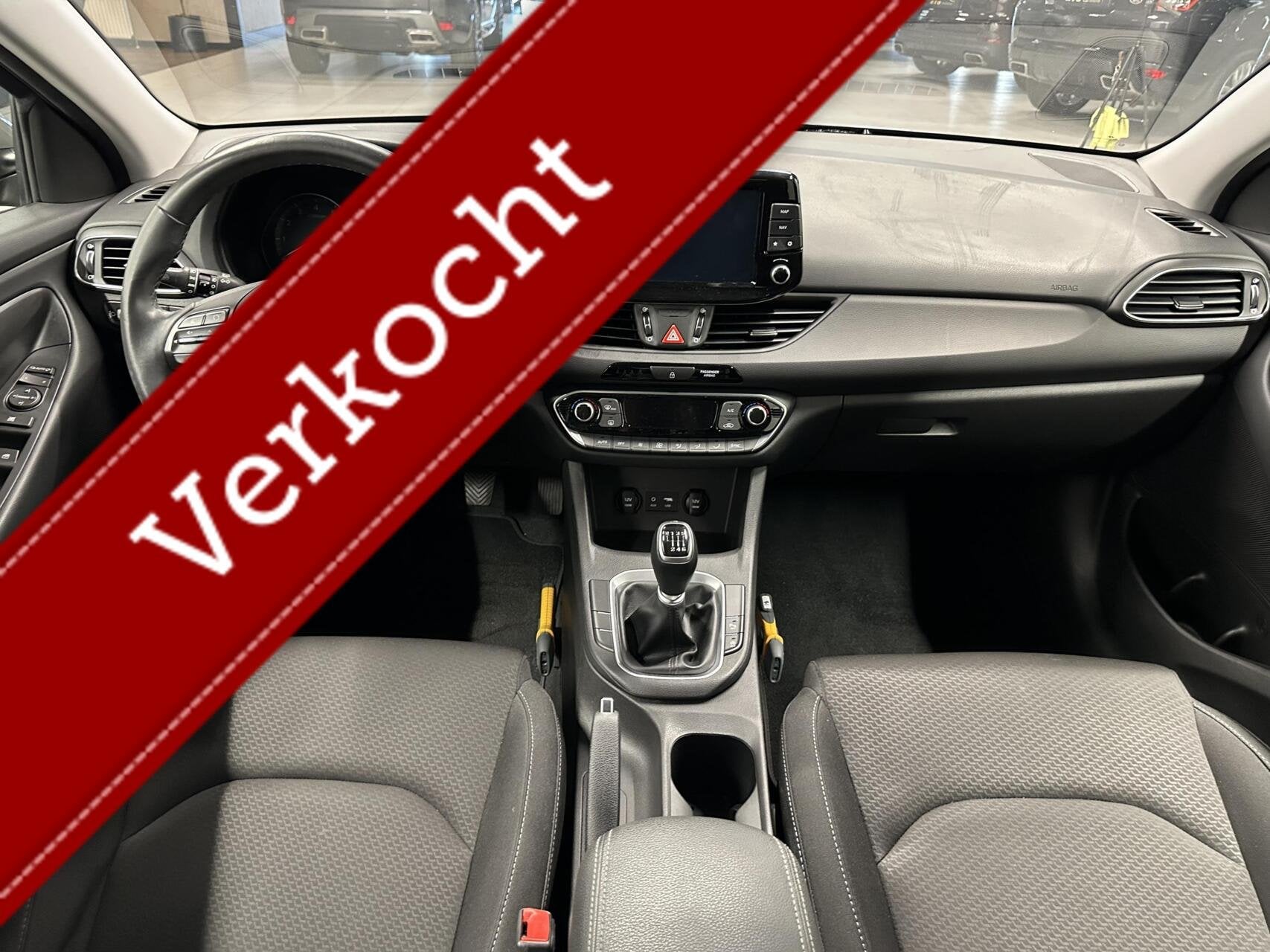 Hyundai i30 1.0 T-GDI Comfort CLIMATE CAMERA CARPLAY LM, Voorwielaandrijving, Gebruikt, Met garantie (alle), Verwarmde buitenspiegels