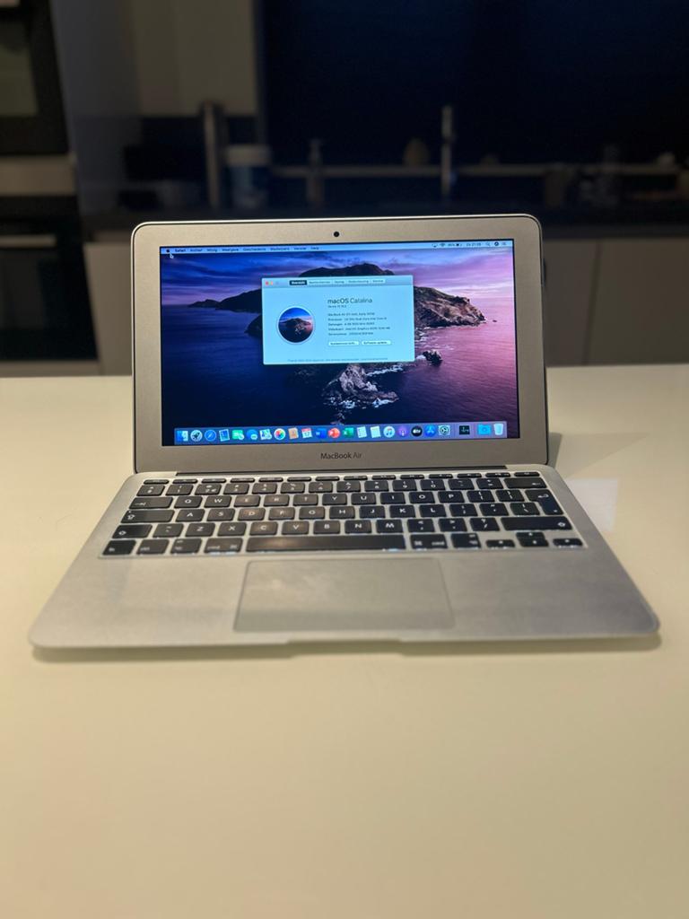 MacBook Air 11” met lader, Office 365, SSD - Goede staat, Computers en Software, Gebruikt, 11 inch, Ophalen of Verzenden, 128 GB of minder