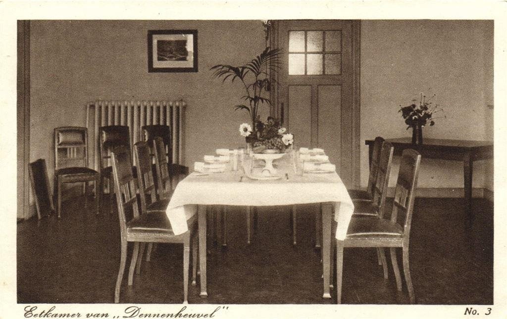 Eetkamer van Dennenheuvel - Ossendrecht, N.B. - ongelopen, Ophalen of Verzenden, 1920 tot 1940, Ongelopen, Noord-Brabant