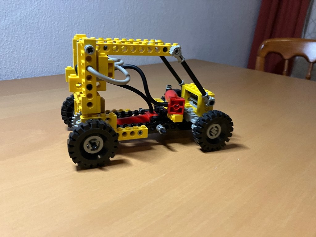 Lego Techniek 8040 Pneu Matic uit de oude doos, Gebruikt, Lego, Inclusief instructies, Ophalen of Verzenden