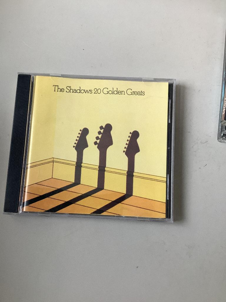 The shadows 20 golden greats., Verzenden, Gebruikt