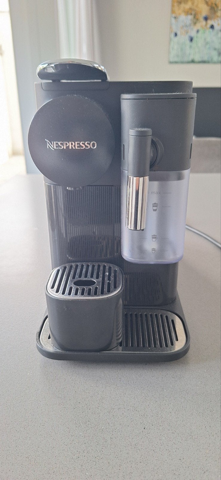 De'Longhi Nespresso Lattissima One EN500.B - Zwart, Koffiepads en cups, Espresso apparaat, Ophalen of Verzenden, Zo goed als nieuw