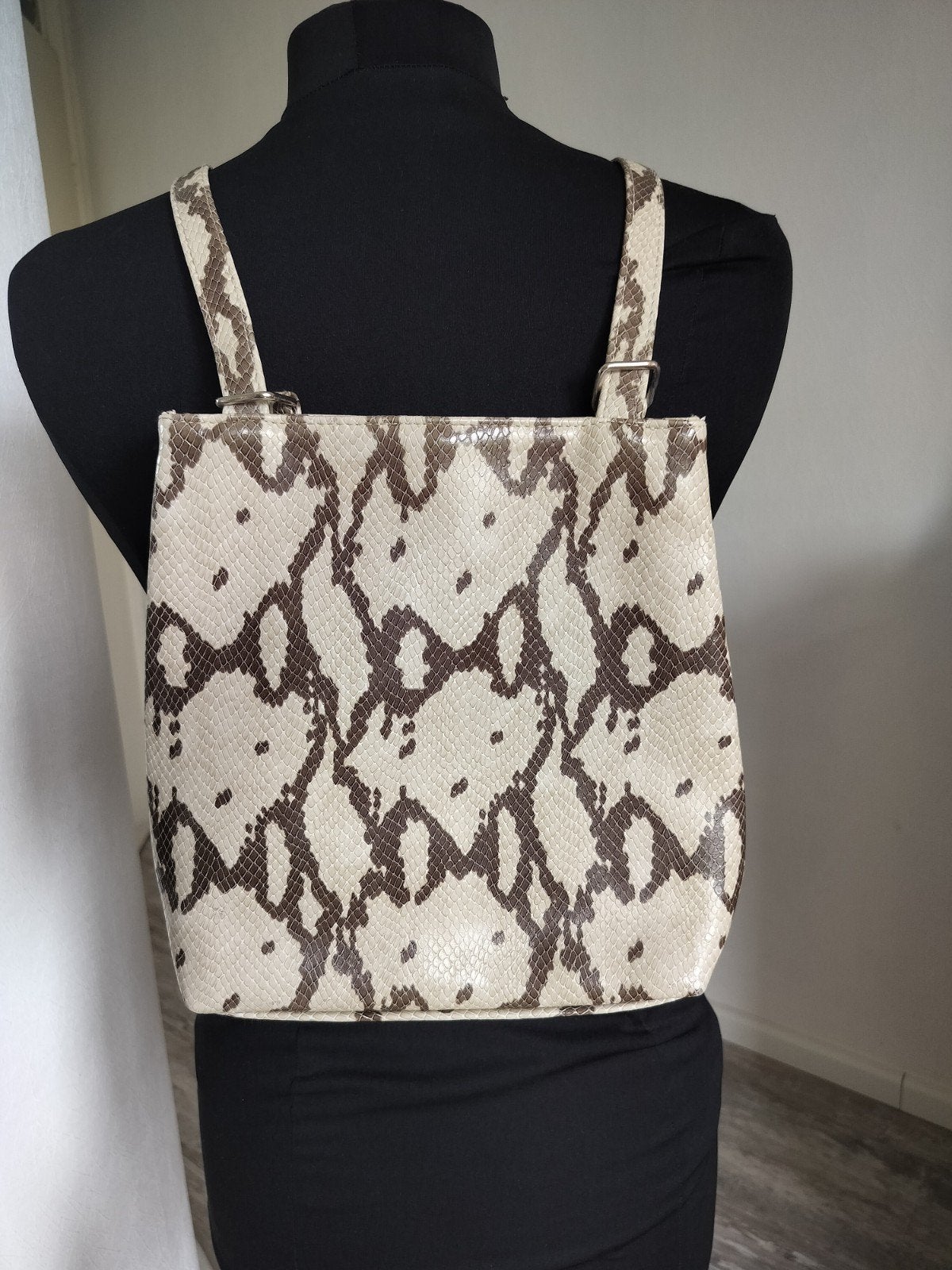 Vintage '90 rugtas met slangenprint, Ophalen of Verzenden, Zo goed als nieuw