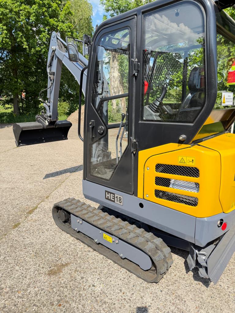 Eurotrac HE18 Minigraver - Compact en Krachtig, Ophalen of Verzenden, Graafmachine