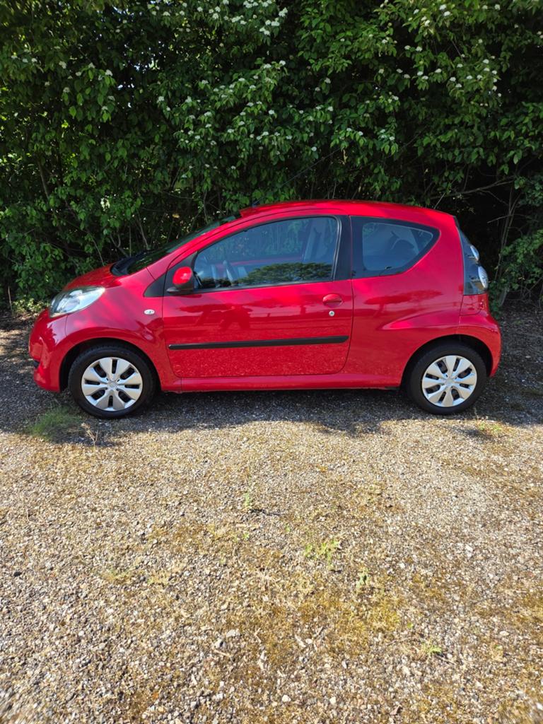 Citroën C1 1.0 3-DRS 2012 Rood, Auto's, Voorwielaandrijving, 4 stoelen, C1, 68 pk