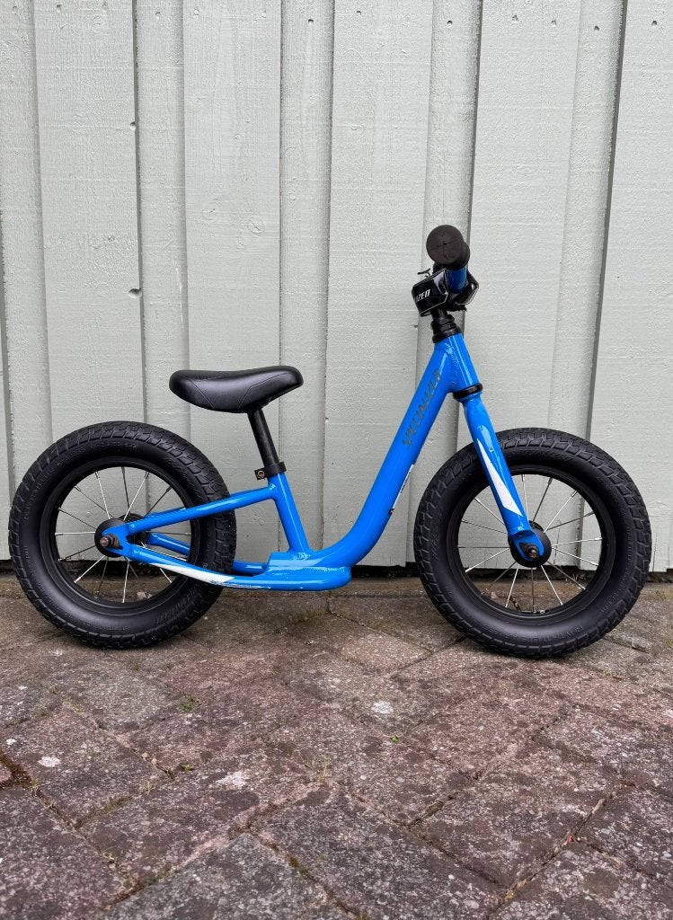 Specialized Hotwalk loopfiets, Fietsen en Brommers, Fietsen | Kinderfietsjes, Gebruikt, Minder dan 16 inch, Ophalen