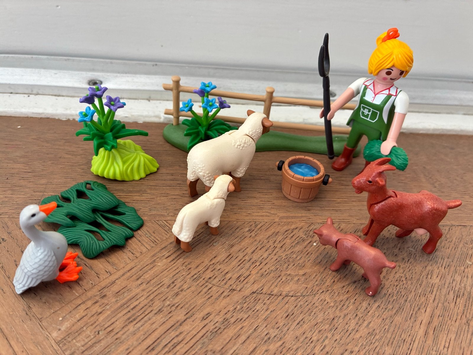 Playmobil Boerin met weidedieren, nr 70608, Ophalen of Verzenden, Zo goed als nieuw