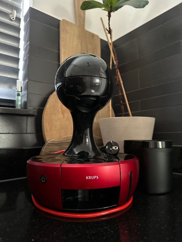 Krups Dolce Gusto ‘Drop’ Koffiecupmachine Rood, Ophalen, Koffiemachine, Zo goed als nieuw, 2 tot 4 kopjes