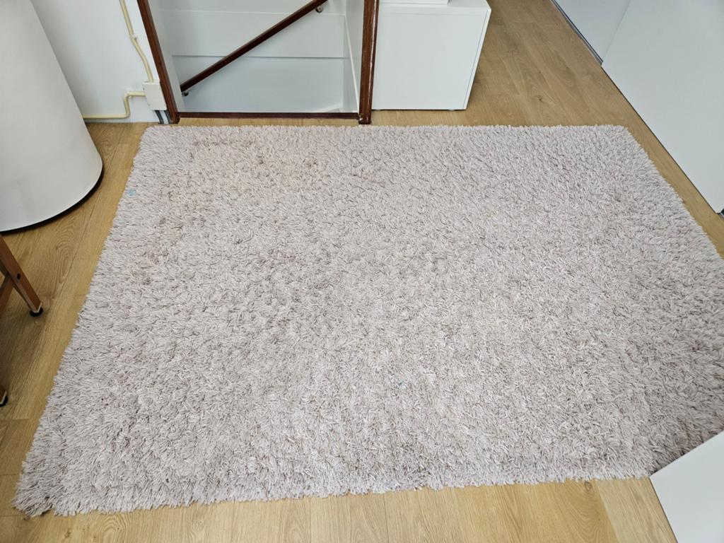 Bijna gratis oud-roze vloerkleed met verfvlekjes,160x230, Huis en Inrichting, Stoffering | Tapijten en Kleden, Ophalen, Gebruikt