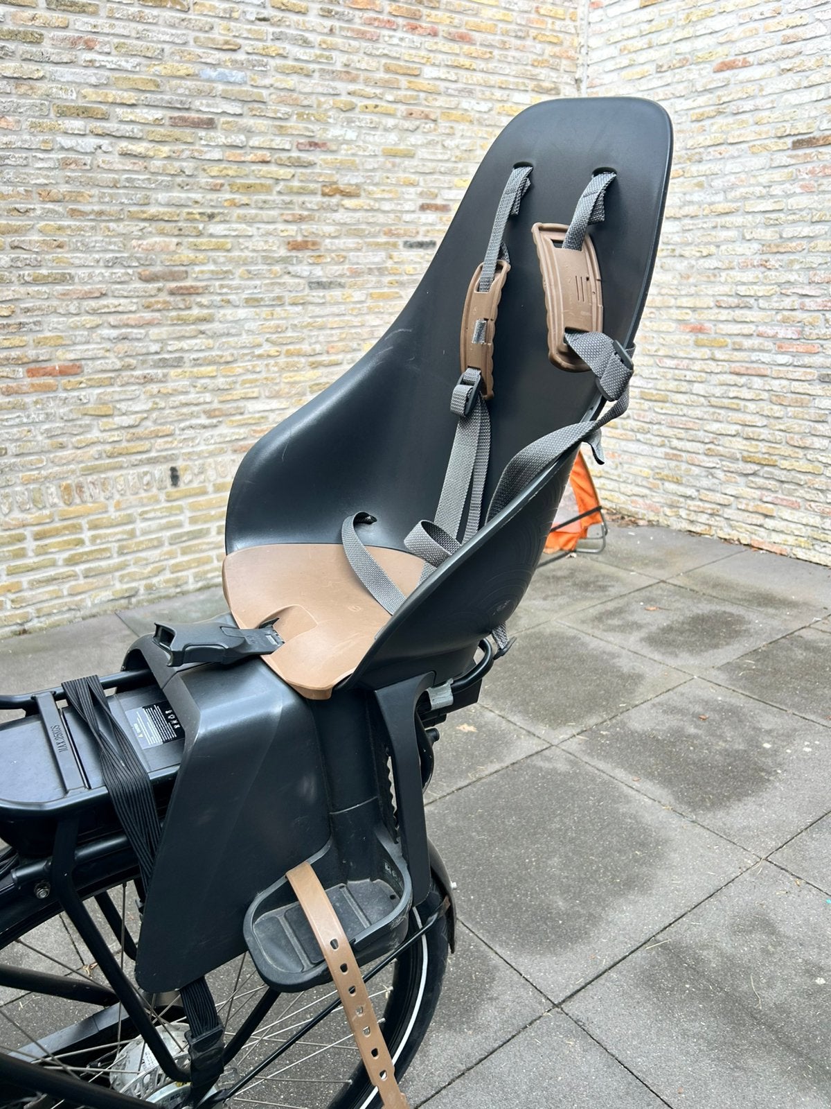 Urban iki fietszitje voor achterop met easyfix, Ophalen, Zo goed als nieuw