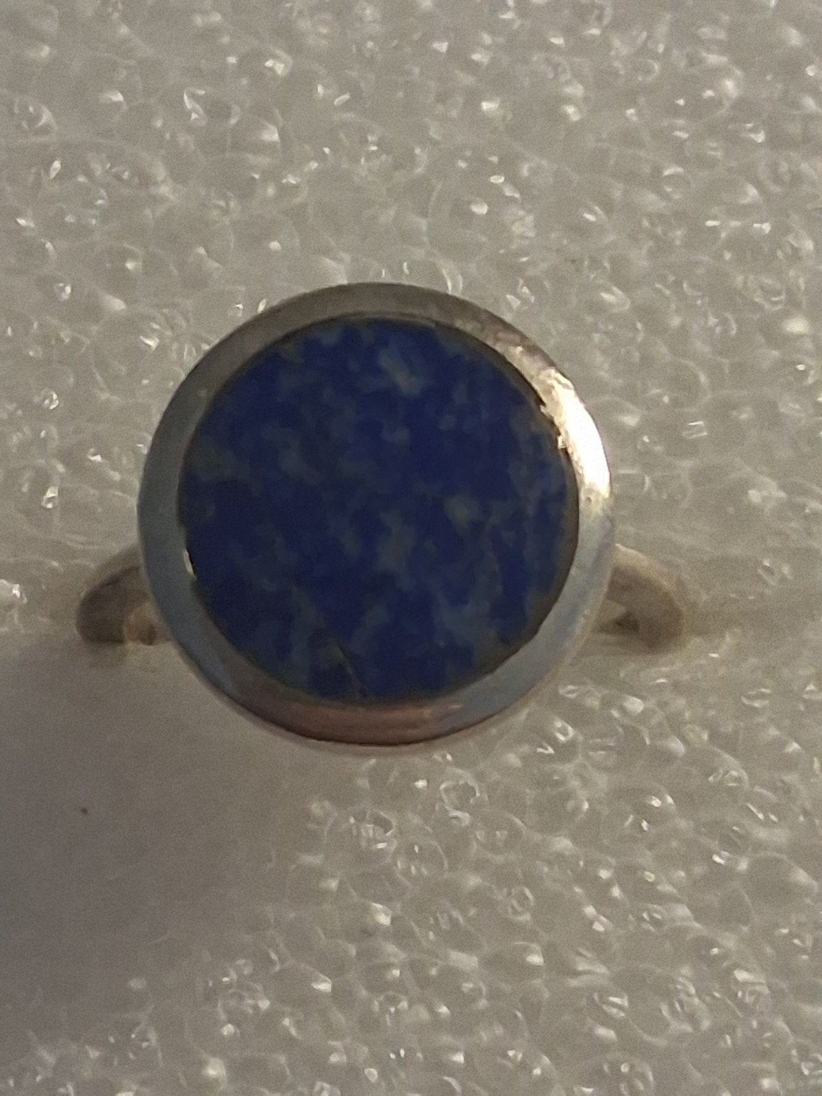 Zilveren ring met Lapis lazuli steen -- ringmaat 18, 18 tot 19, Nieuw, Dame, Zilver
