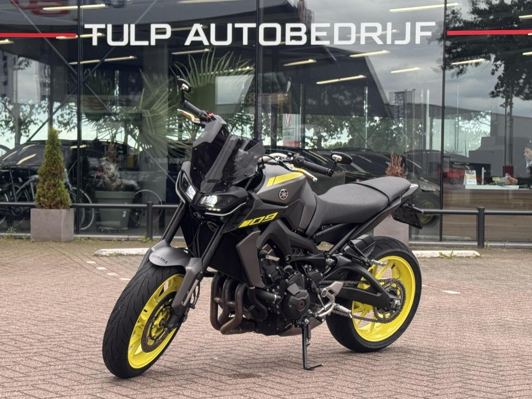 Yamaha MT-09 Night Fluo 2018 Akrapovic 7.855km Super Mooi, Motoren, Motoren | Yamaha, Bedrijf, Toermotor, meer dan 35 kW, ABS