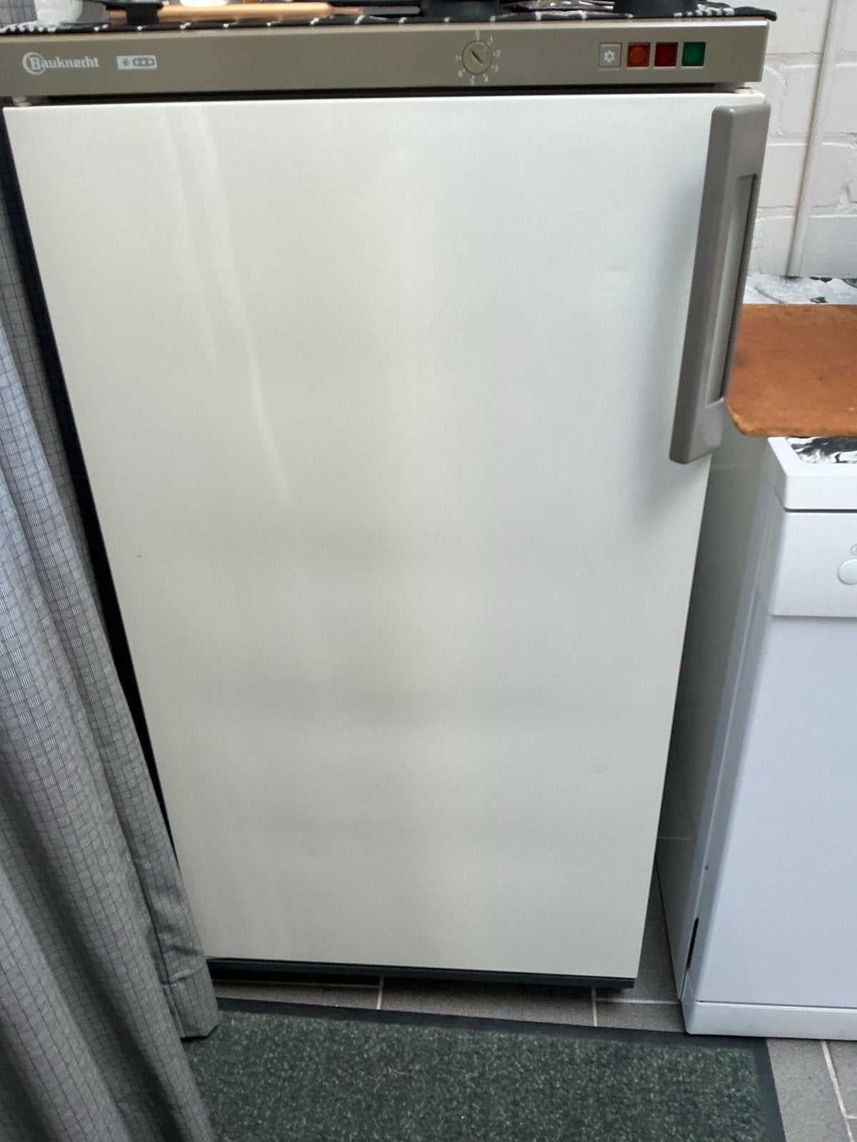Bauknecht Vrieskast - Vrijstaand, Gebruikt, Witgoed en Apparatuur, Vriezers en Diepvrieskisten, Gebruikt, 120 tot 140 cm, Minder dan 60 cm