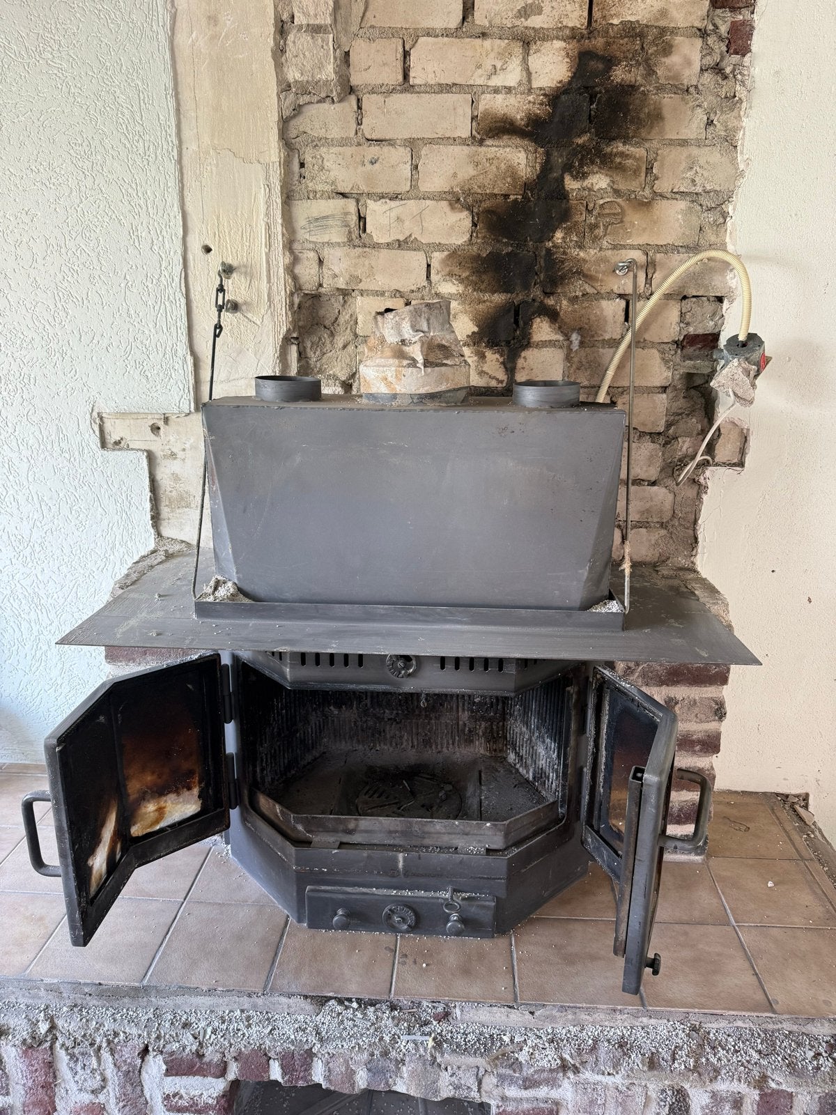 Gebruikte Houthaard - Inbouwhaard met dubbele deuren, Ophalen, Gebruikt, Inbouwhaard, Houthaard