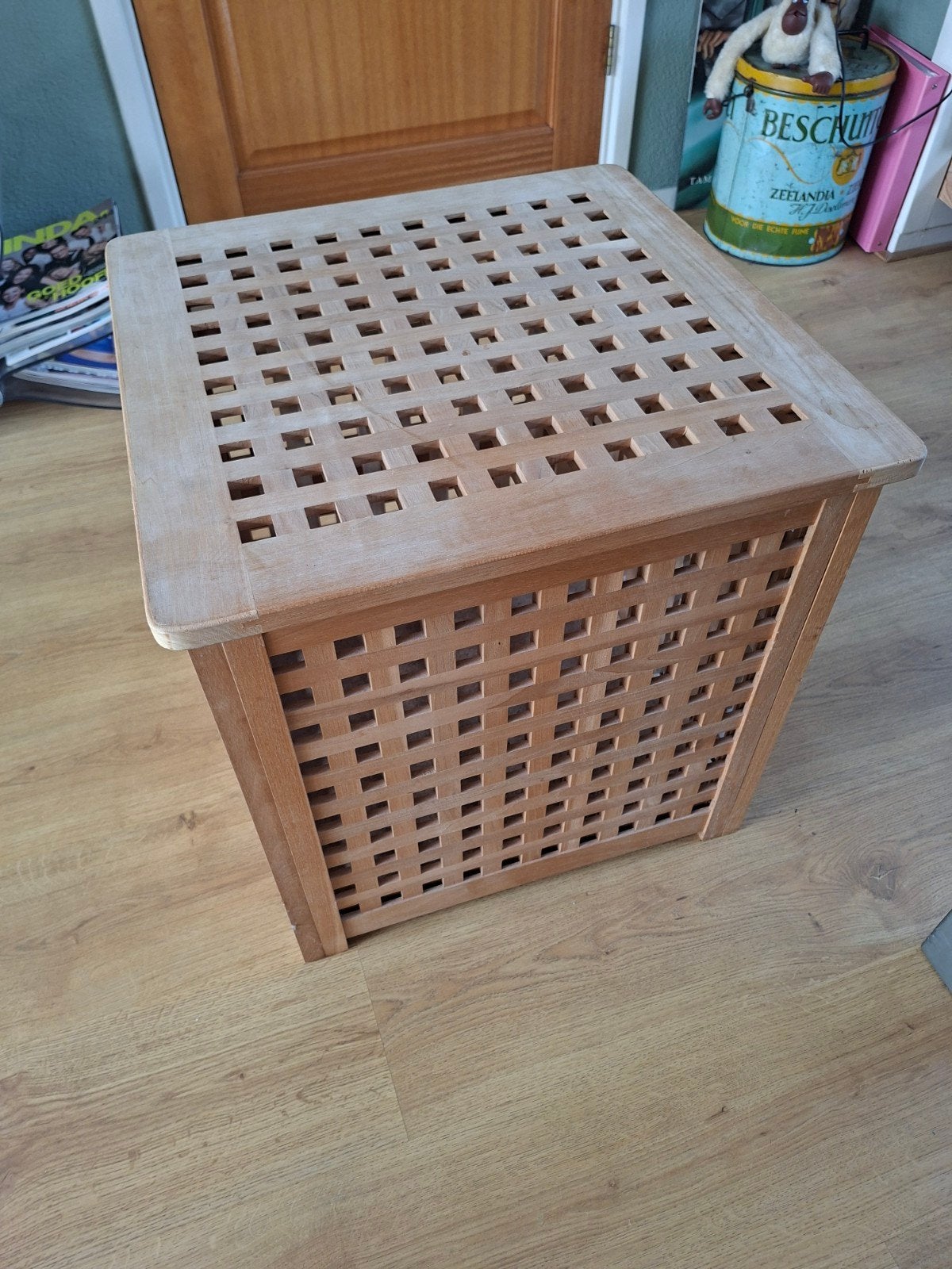 Ikea Hol bijzettafel opbergtafel, 45 tot 60 cm, Minder dan 55 cm, Ophalen of Verzenden, Zo goed als nieuw