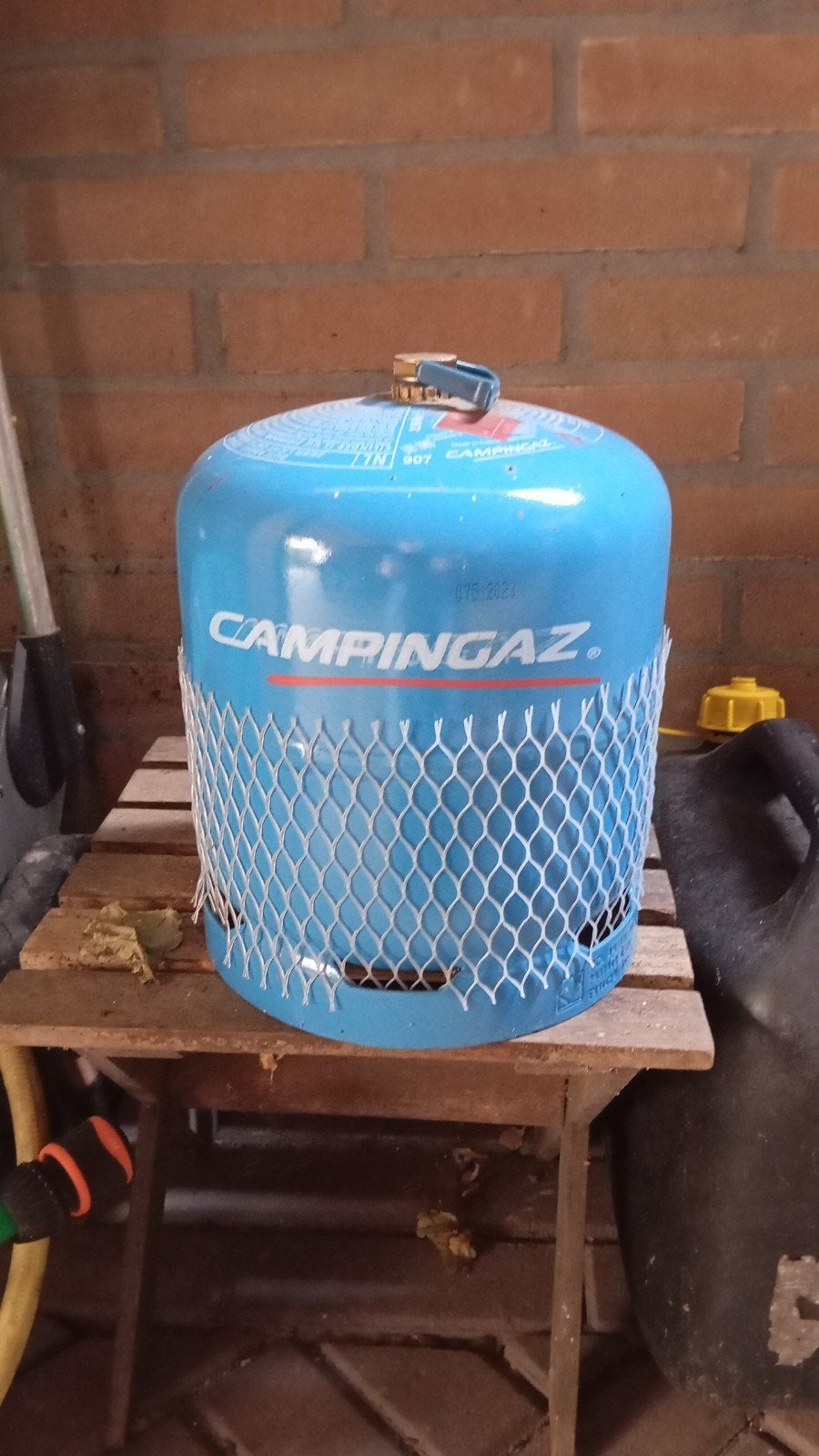 Campingaz gasfles 2.5 kg (bijna leeg), Caravans en Kamperen, Ophalen of Verzenden