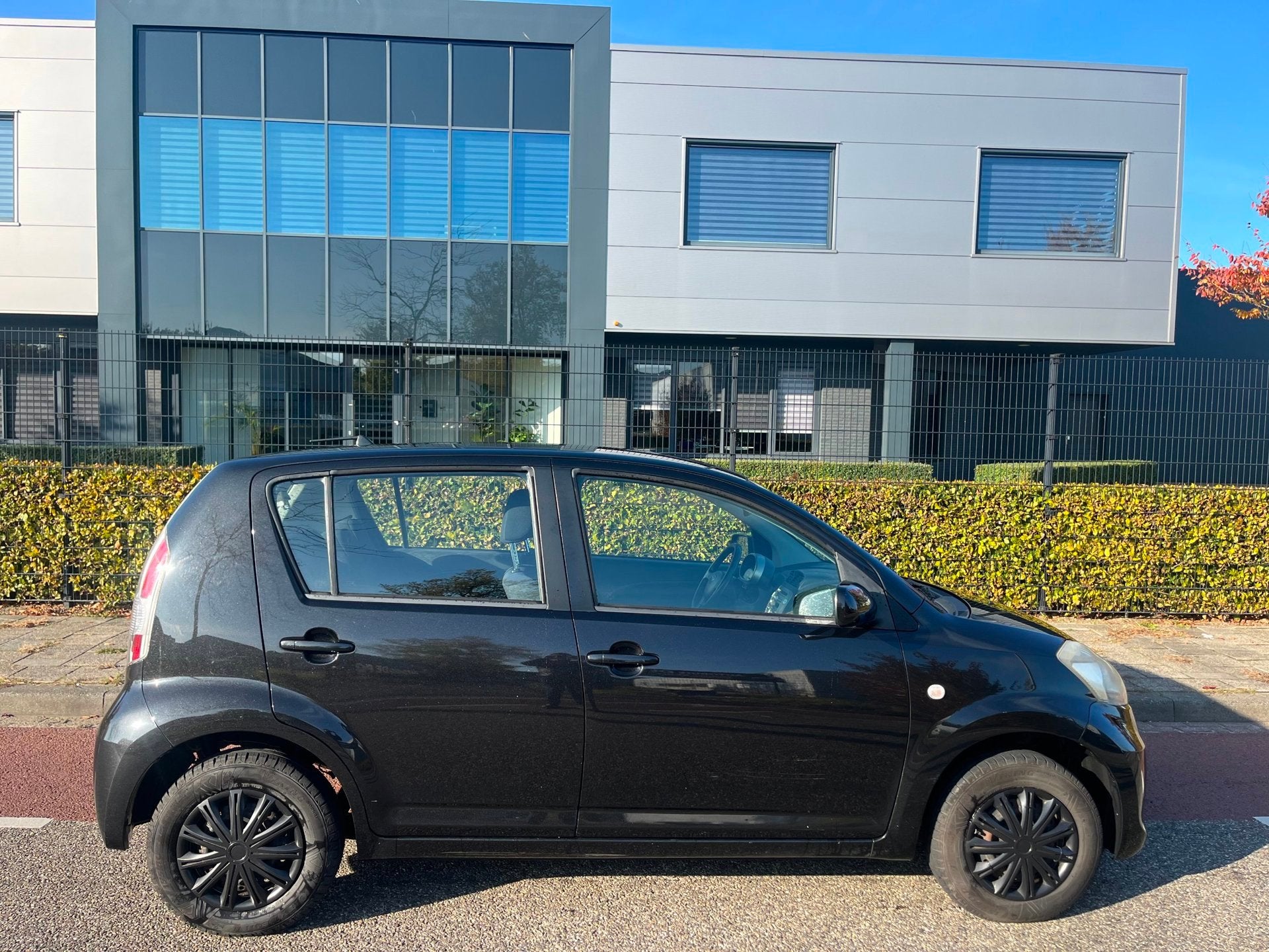 Subaru Justy 1.0 Comfort EASSS Airco elektrische ramen, Auto's, Voorwielaandrijving, Justy, Gebruikt, Zwart