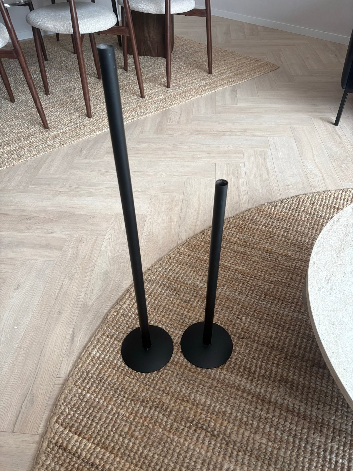 Set van 2 zwarte metalen kandelaars, Huis en Inrichting, Woonaccessoires | Kandelaars en Kaarsen, Ophalen, Zo goed als nieuw, Metaal