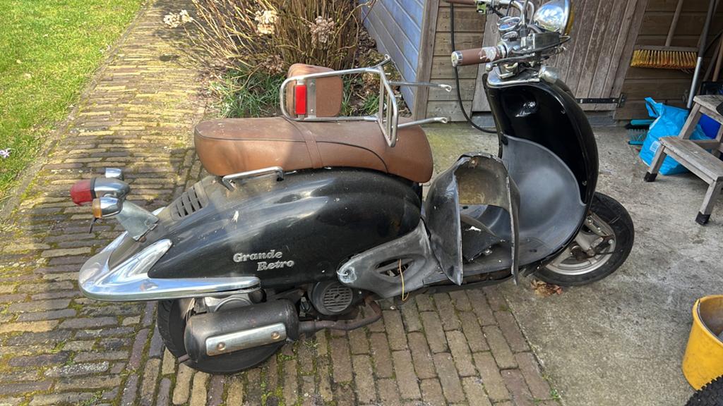Fosti Grande Retro Scooter - klusproject, Gebruikt, Benzine, Ophalen, Overige merken