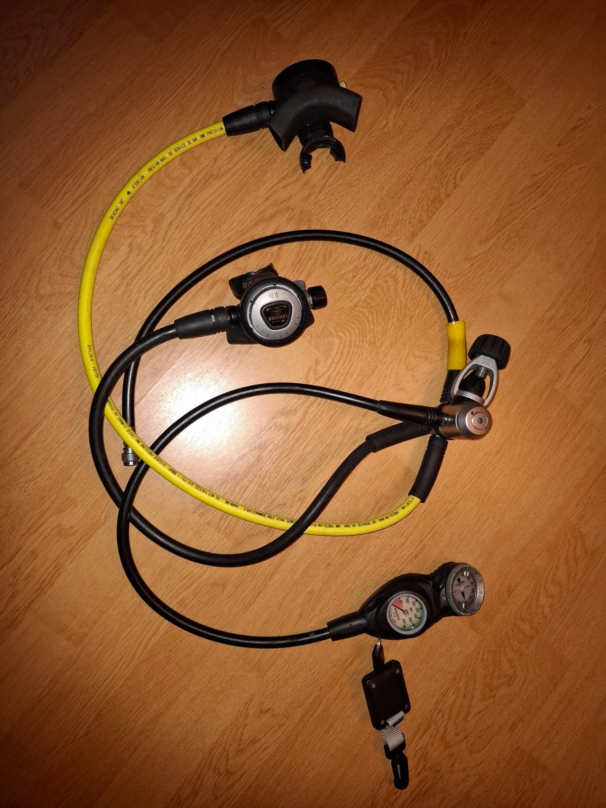 Beuchat duikregelaar set met Suunto console, Watersport en Boten, Duiken, Ophalen of Verzenden, Gebruikt