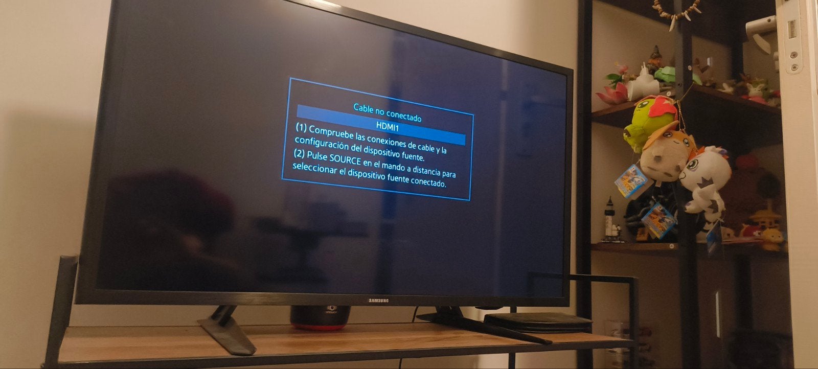 Compacte 32 inch Smart TV met afstandsbediening, Ophalen, Gebruikt, 80 tot 100 cm, Smart TV