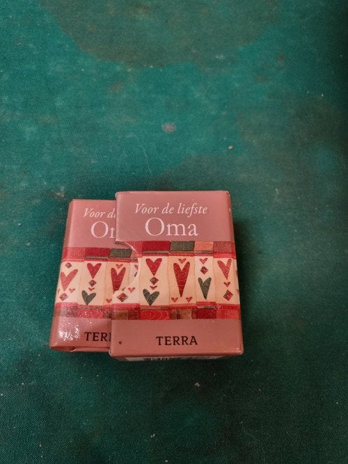 miniboekje voor de liefste oma, Ophalen of Verzenden