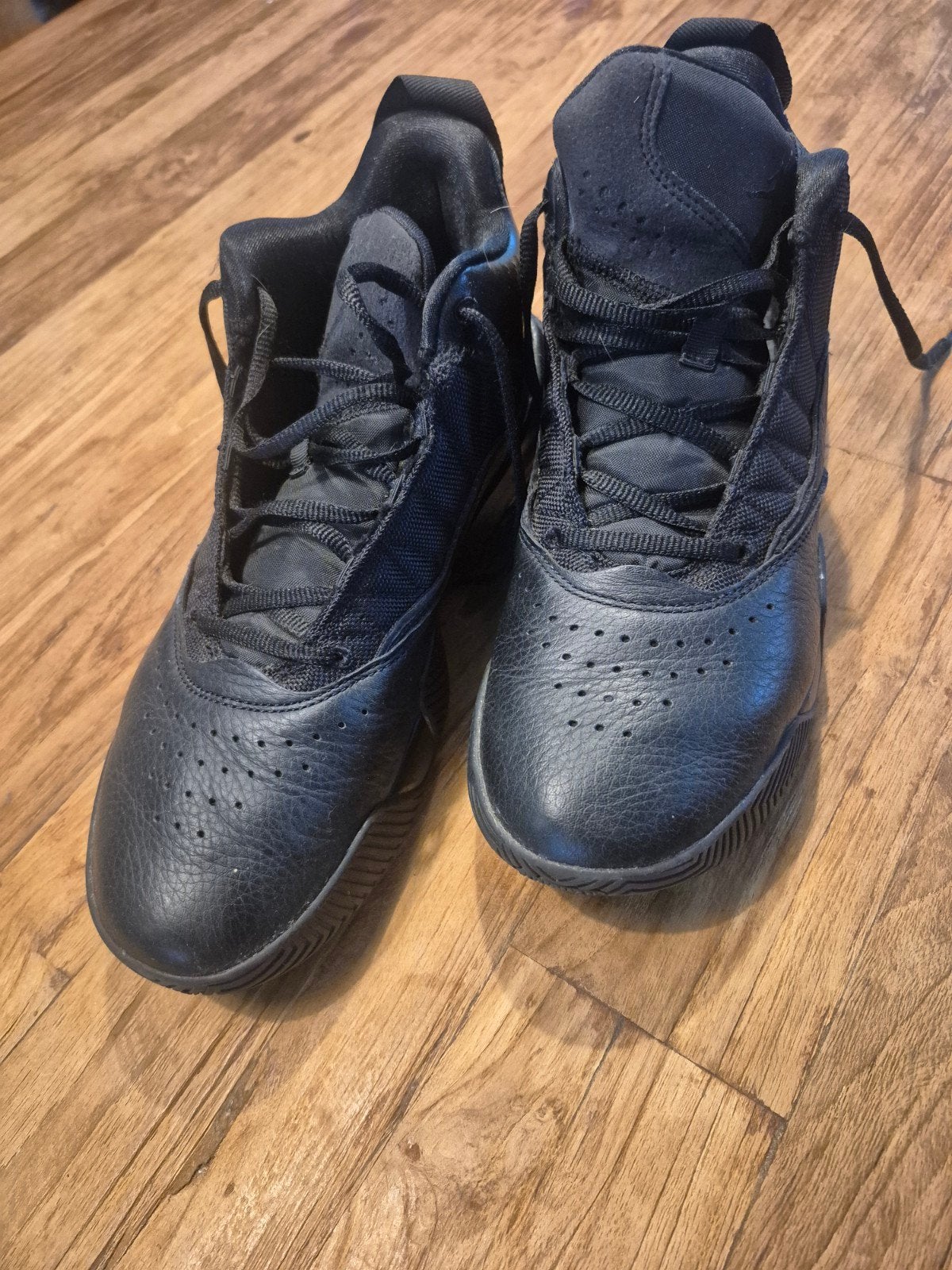 Nike Air Jordan Stay loyal maat 42 - Zo goed als nieuw, Zwart, Ophalen of Verzenden, Nike Air Jordan, Sneakers of Gympen