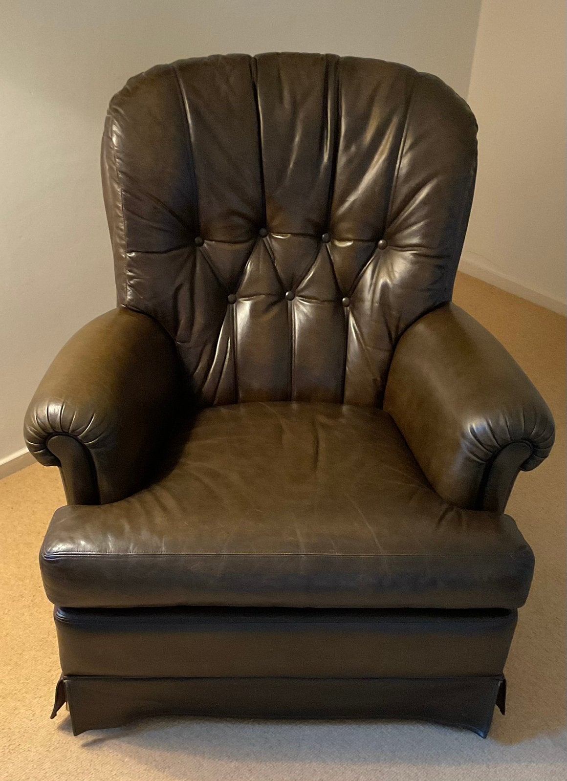 Prachtige chocolade bruine chesterfield fauteuil, Ophalen
