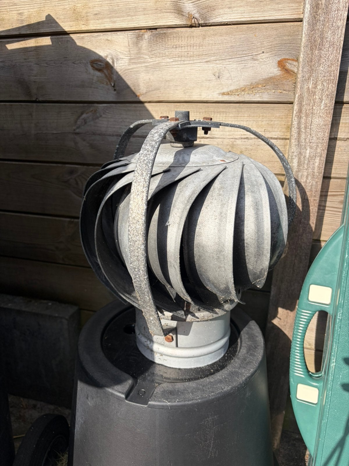 Een roterende schoorsteenkap, Doe-het-zelf en Verbouw, Ventilatie en Afzuiging, Ophalen, Zo goed als nieuw, Afzuiger