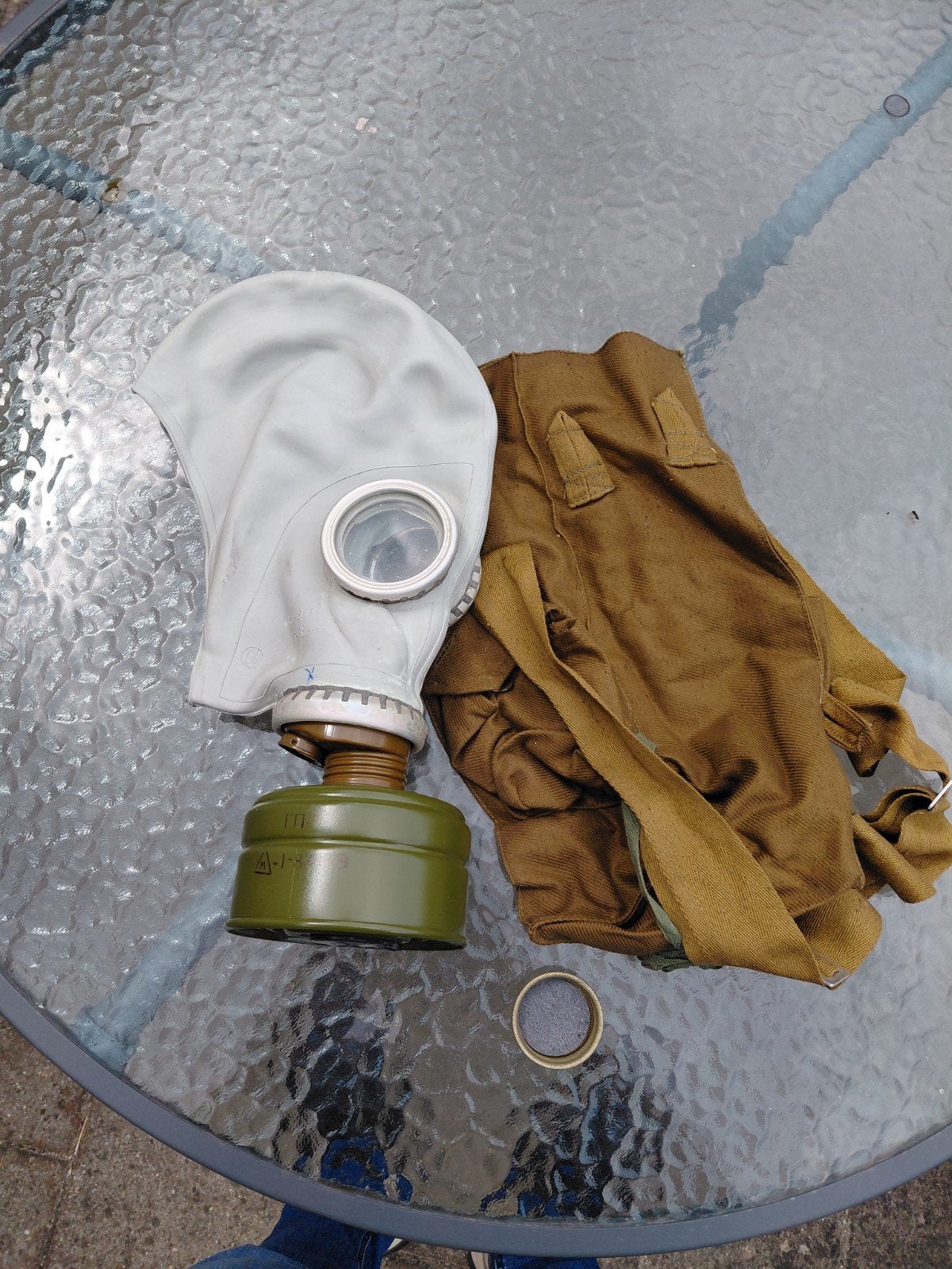gasmasker, Ophalen