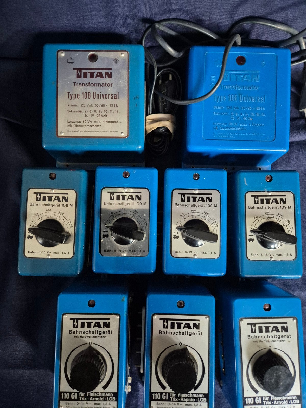 TITAN trafoos  liefst in een koop!, Hobby en Vrije tijd, Gelijkstroom, Wagon, Zo goed als nieuw, Ophalen