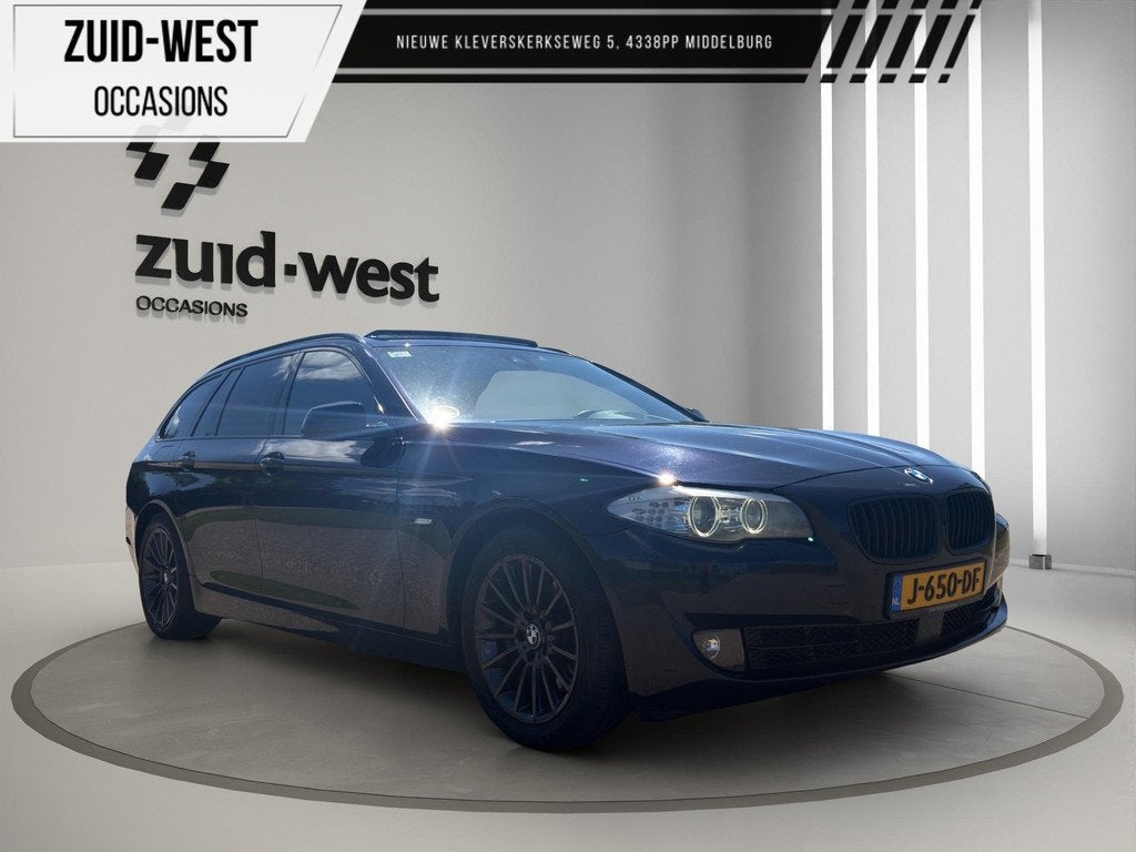 BMW 5-serie Touring 535xi High Executive 360 Night Pano Memo, Auto's, Automaat, Euro 5, Gebruikt, Zwart