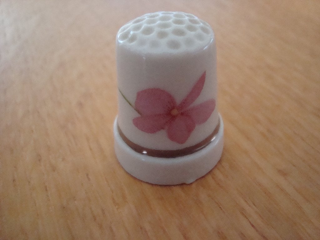 Vingerhoedjes per stuk te koop, Ophalen of Verzenden, Nieuw, Porselein