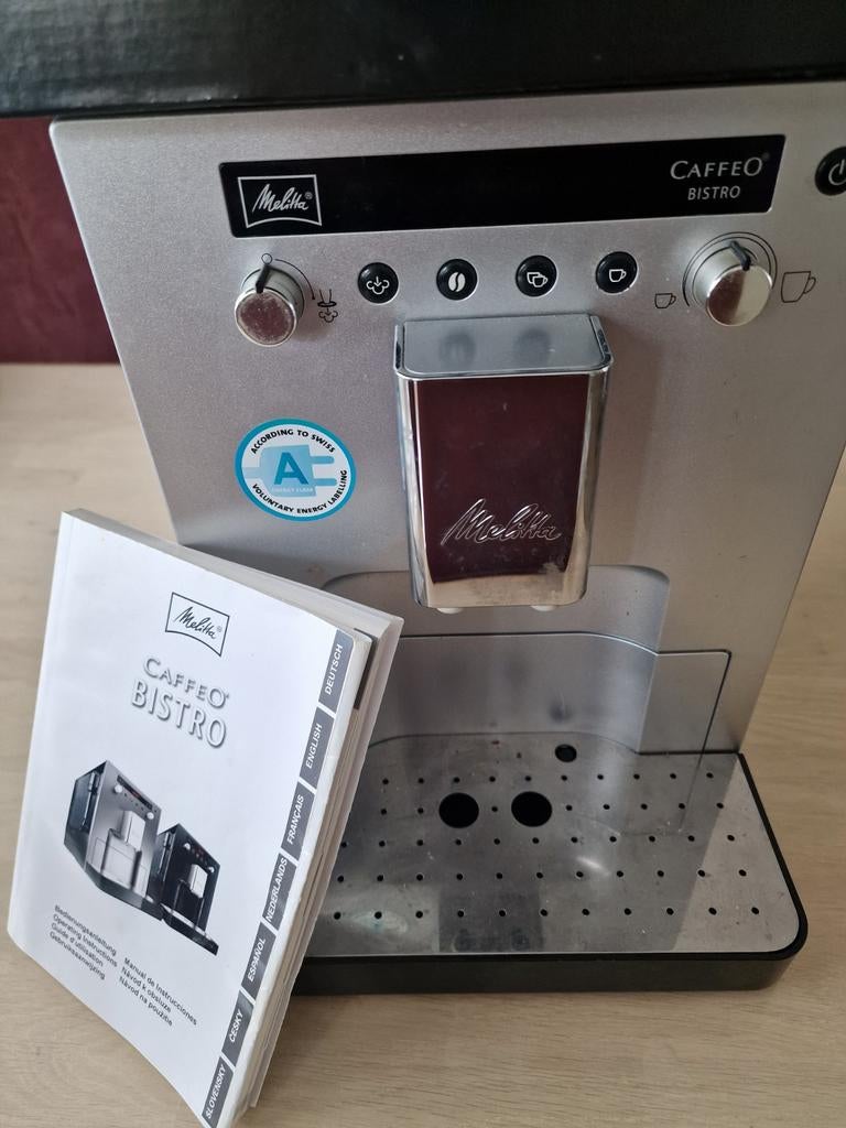 Defecte Melitta Caffeo Bistro koffieapparaat voor onderdelen, Ophalen, Niet werkend, Koffiemachine, Koffiebonen