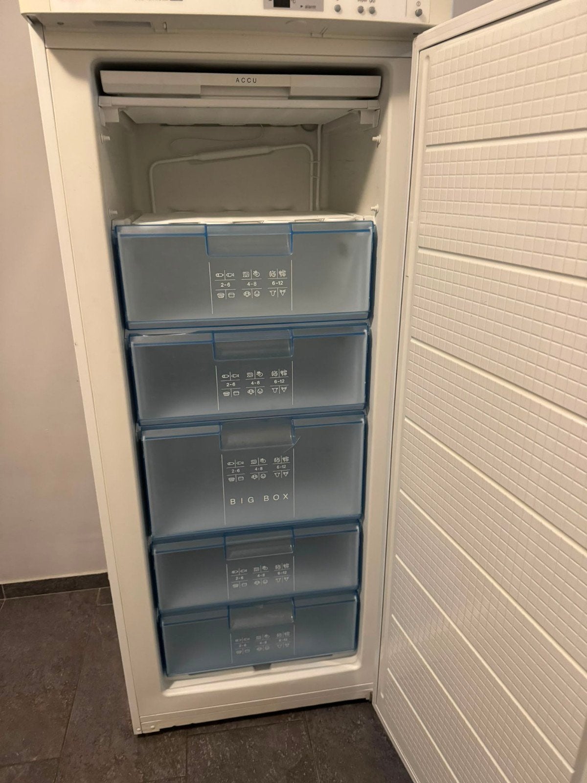 Bosch Vriezer met Energieklasse A - Goede Staat, Gebruikt, Minder dan 60 cm, 160 cm of meer, Energieklasse A of zuiniger
