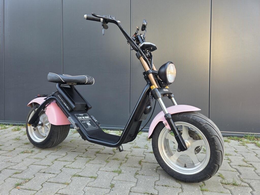 Nette Spyder Wheelz E-Chopper Elektrische scooter Zwart/roze, Fietsen en Brommers, Elektrische fietsen, Overige merken, Ophalen of Verzenden